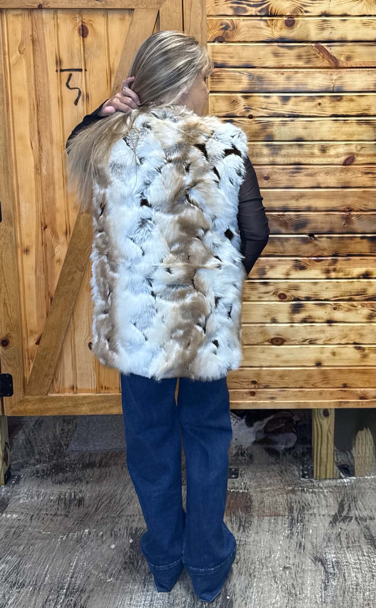 STUNNING L&B Faux Fur Vest
