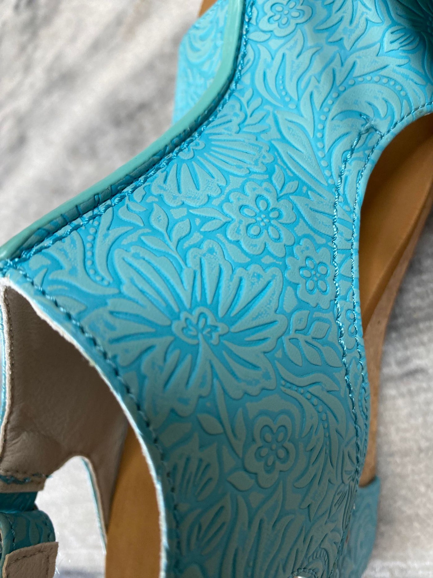 Very G Isabella Turquoise Tooled Wedge Sandals