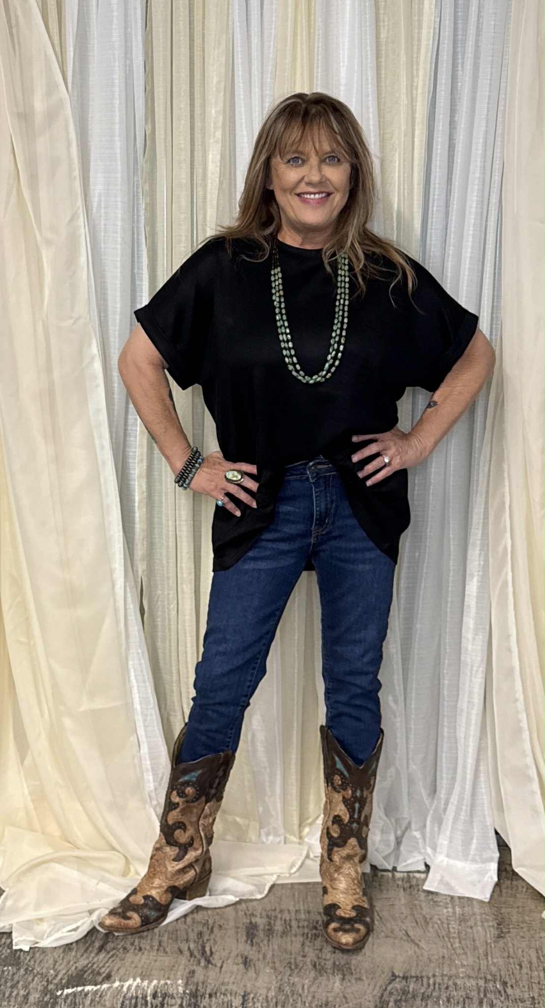 2Fly Cloud Basic Mom Cuff Sleeve Top- Midnight Black