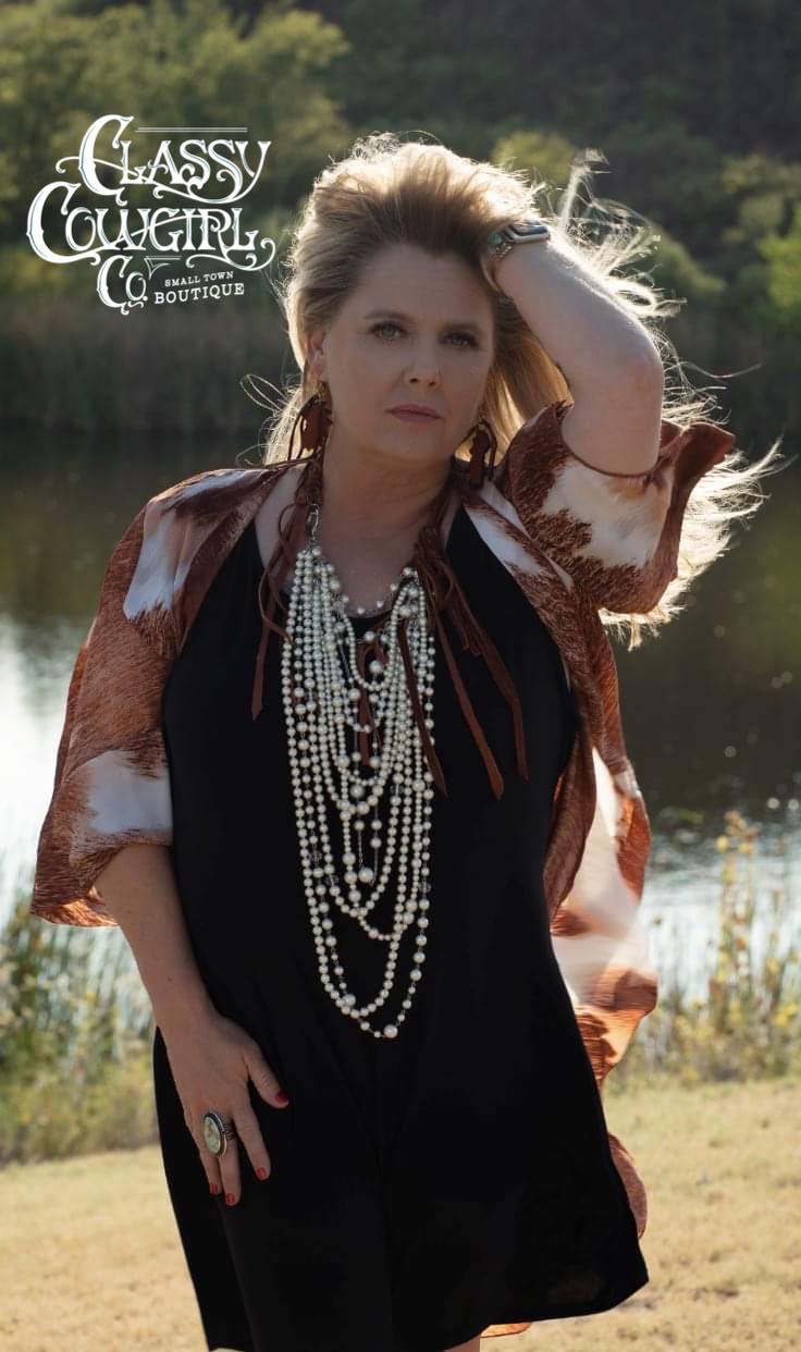 Brown Leather Massive Pearl Necklace