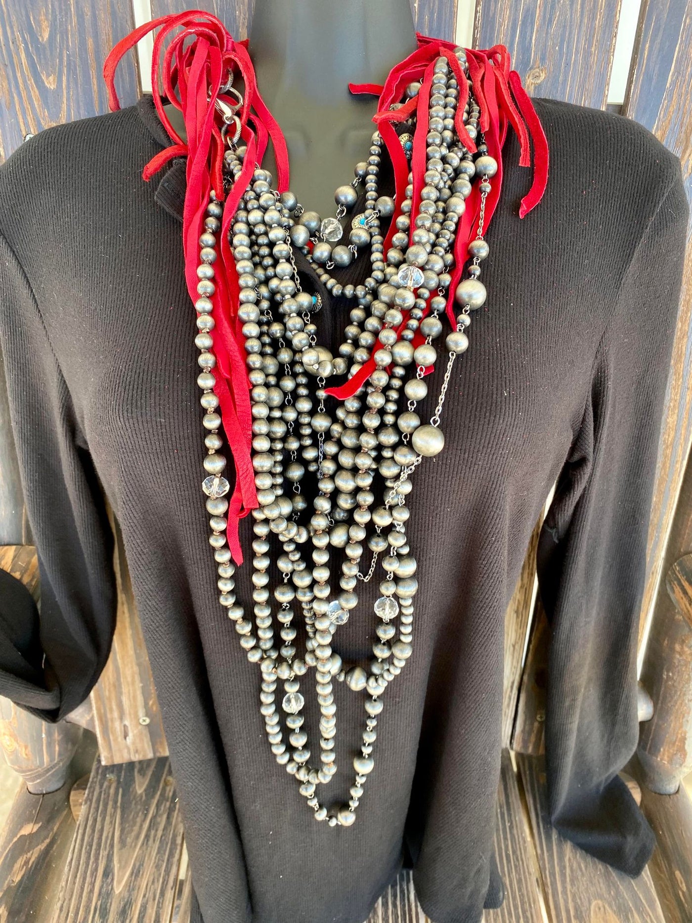 Cowboy Leather Massive Pearls- Red