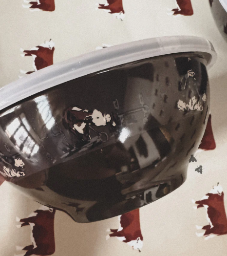 2Fly Bowl Set- Hereford With Lids