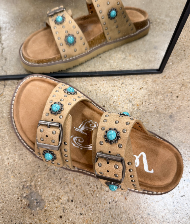 Very G  Connie Concho Western Sandals